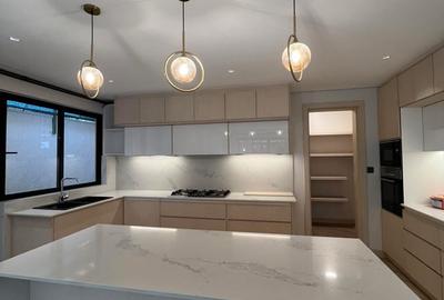 5 Bed Townhouse with En Suite at Convent Drive - 4