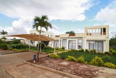 2 Bed House with En Suite in Vipingo