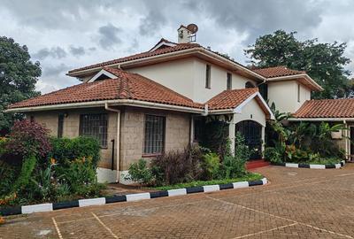 5 Bed Townhouse with En Suite at Off Ruaka Rd