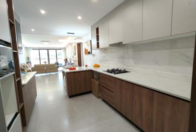 2 Bed Apartment with En Suite at Mwanzi Road - 4