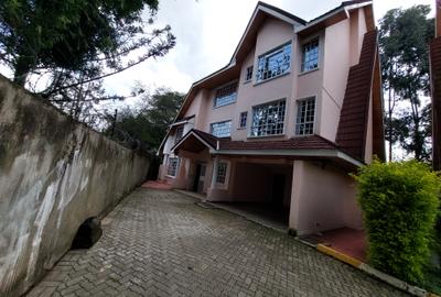 6 Bed Townhouse with En Suite at Lavington Road