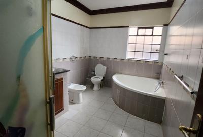 4 Bed Townhouse with En Suite in Lavington