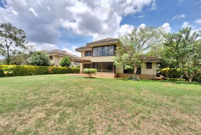 4 Bed Townhouse with En Suite at Ridgeways. - 3