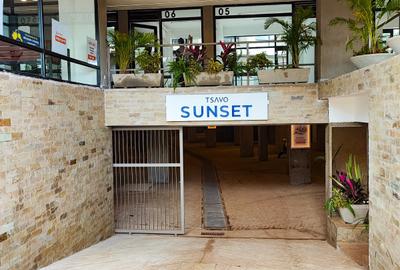 Serviced Studio Apartment with En Suite at Thindigua - 3