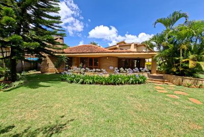 5 Bed House with En Suite at Runda