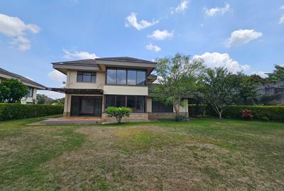 4 Bed Townhouse with En Suite in Ridgeways - 2