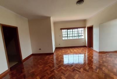 5 Bed Townhouse with En Suite at Mzima Springs