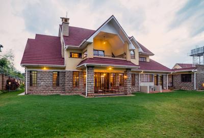 4 Bed Villa with En Suite at Rosslyn