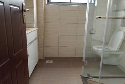 3 Bed Apartment with En Suite at Parklands - 3