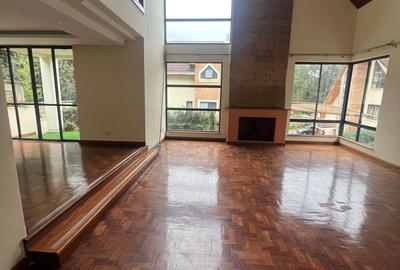 5 Bed Townhouse with En Suite in Lavington