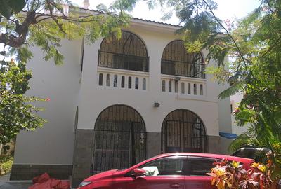 4 Bed Townhouse with En Suite at Nyali Mombasa