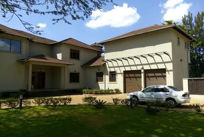 5 Bed House with En Suite in Runda - 4