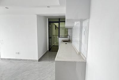 2 Bed Apartment with En Suite in Westlands Area