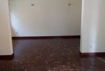 3 Bed House with En Suite in Kilimani