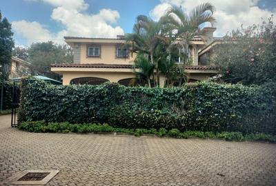 4 Bed Townhouse with Staff Quarters at Few Minutes Drive To Spring Valley Supermarket