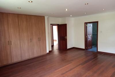 3 Bed House with En Suite in Muthaiga - 4