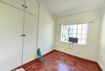 Commercial Property with Parking in Lavington - 4