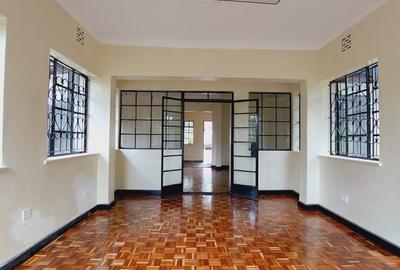 Commercial Property with Fibre Internet in Lavington
