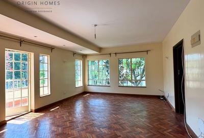 5 Bed Townhouse with En Suite at Lavington