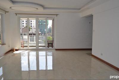 4 Bed Apartment with En Suite in Westlands Area