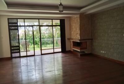 5 Bed Townhouse with En Suite in Lavington