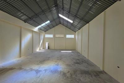 4,000 ft² Warehouse with Parking in Mlolongo - 4