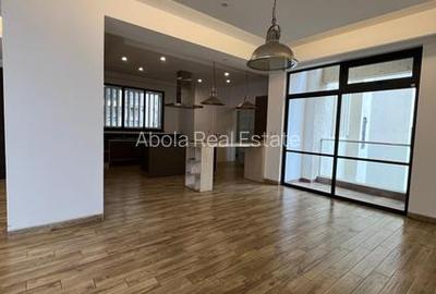 4 Bed Apartment with En Suite in Riverside - 2