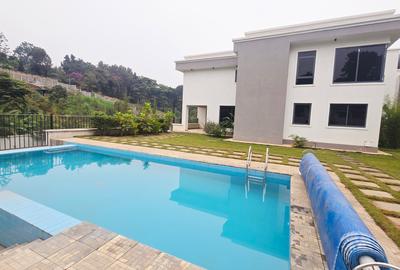 6 Bed House with En Suite in Loresho
