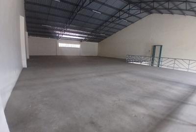 8,700 ft² Warehouse with Backup Generator in Mombasa Road