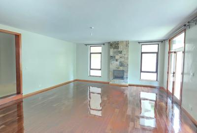 5 Bed Townhouse with En Suite at Lavington Green - 4