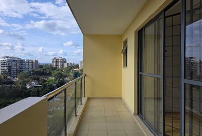 3 Bed Apartment with En Suite in Brookside - 3