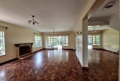 5 Bed Townhouse with En Suite in Lavington