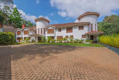 7 Bed House with En Suite in Thigiri