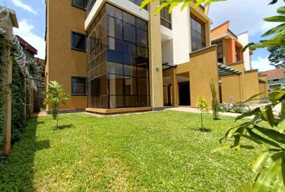 5 Bed Villa with En Suite at Near Lavington Mall - 2