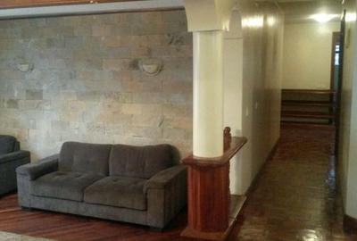 Serviced 4 Bed Apartment with En Suite at Off Rhapta Road