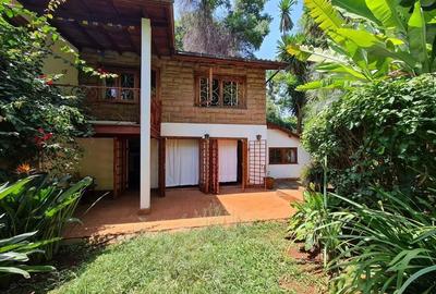 2 Bed House with En Suite at Rosslyn