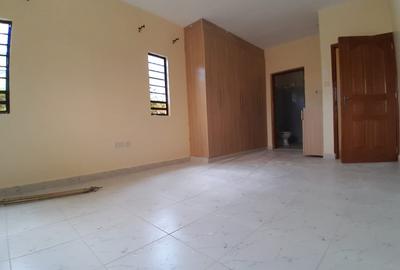 3 Bed House with En Suite at Acacia