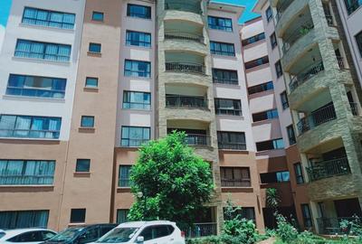 3 Bed Apartment with En Suite at Brookside
