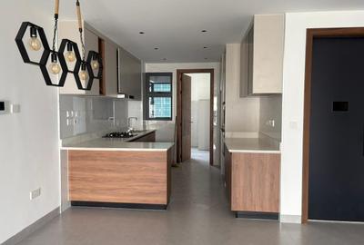 2 Bed Apartment with En Suite at Peponi Rd - 3