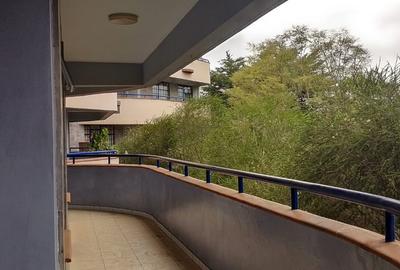 3 Bed Apartment with En Suite in Lavington