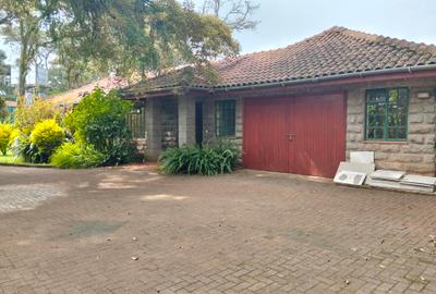 3 Bed House with En Suite at Karen