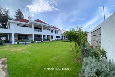 5 Bed House with Garden in Runda