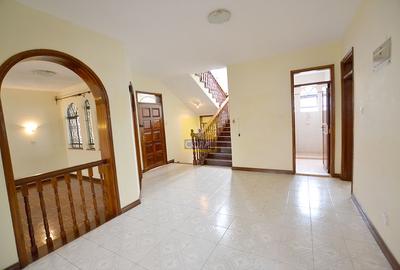 5 Bed Villa in Rhapta Road