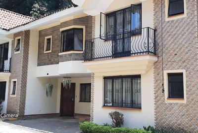 4 Bed Townhouse with En Suite in Westlands Area