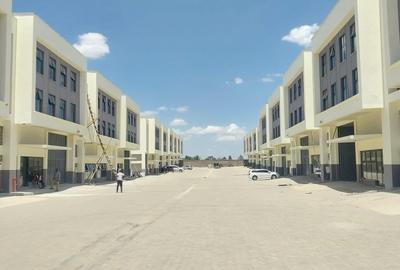 10,000 ft² Warehouse with Service Charge Included at Mombasa Road