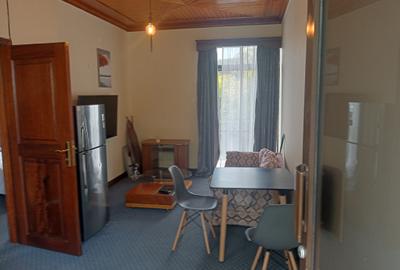 Furnished 1 Bed Apartment with En Suite at Nyari