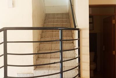 4 Bed House with En Suite in Embakasi - 4