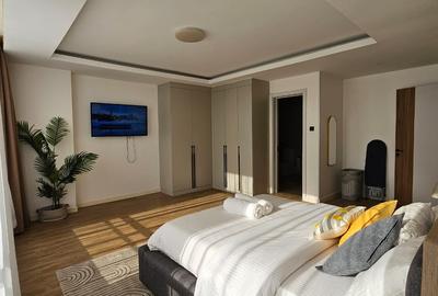 Serviced 2 Bed Apartment with En Suite in Westlands Area