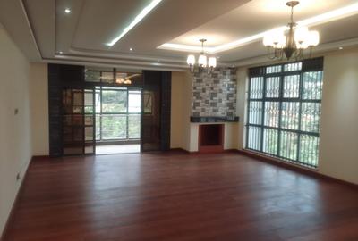 5 Bed Townhouse with En Suite in Westlands Area