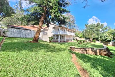 5 Bed House with En Suite at Whispers Avenue